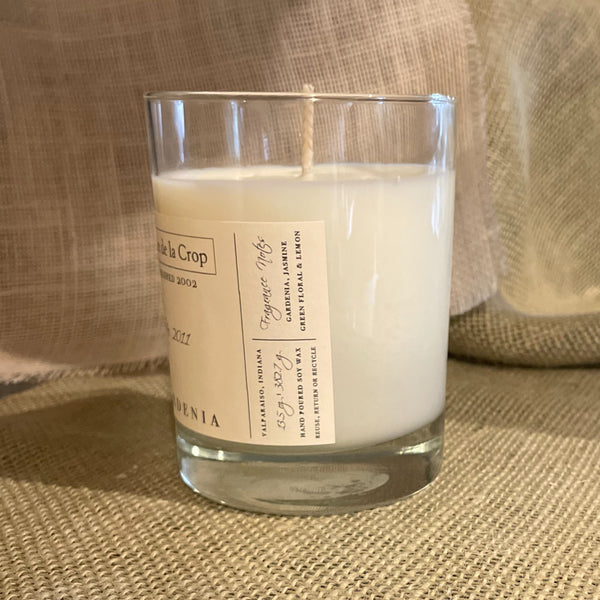 Soy Candle - Gardenia 100% Soy Wax, Hand-Poured Candle - Fragrance Note:Green Floral, Gardenia, Jasmine, Lemon Peel, Powder, Tuberose side